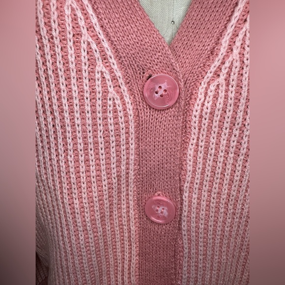 🧶 NWT—Adorable Cardigan Sweater 🧶 - Picture 3 of 8
